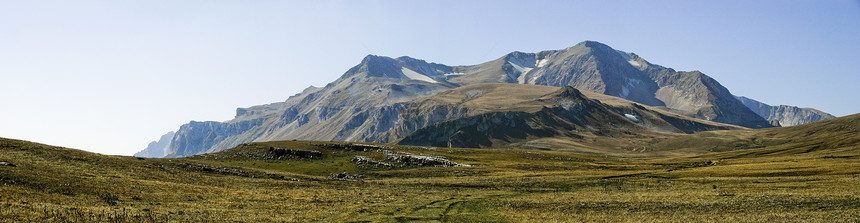 高加索山脉植物群旅行石头岩石宽慰植被全景旅游路线爬坡图片