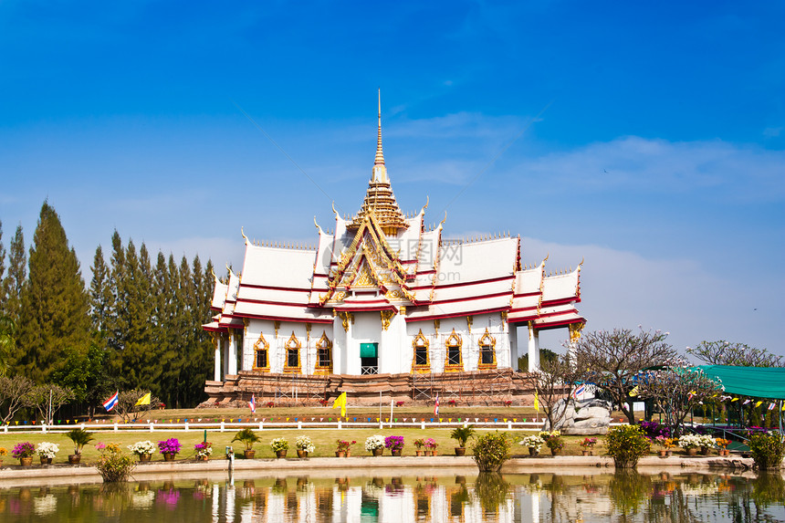泰国寺庙文化信仰国家格式雕塑白色家具宗教图片