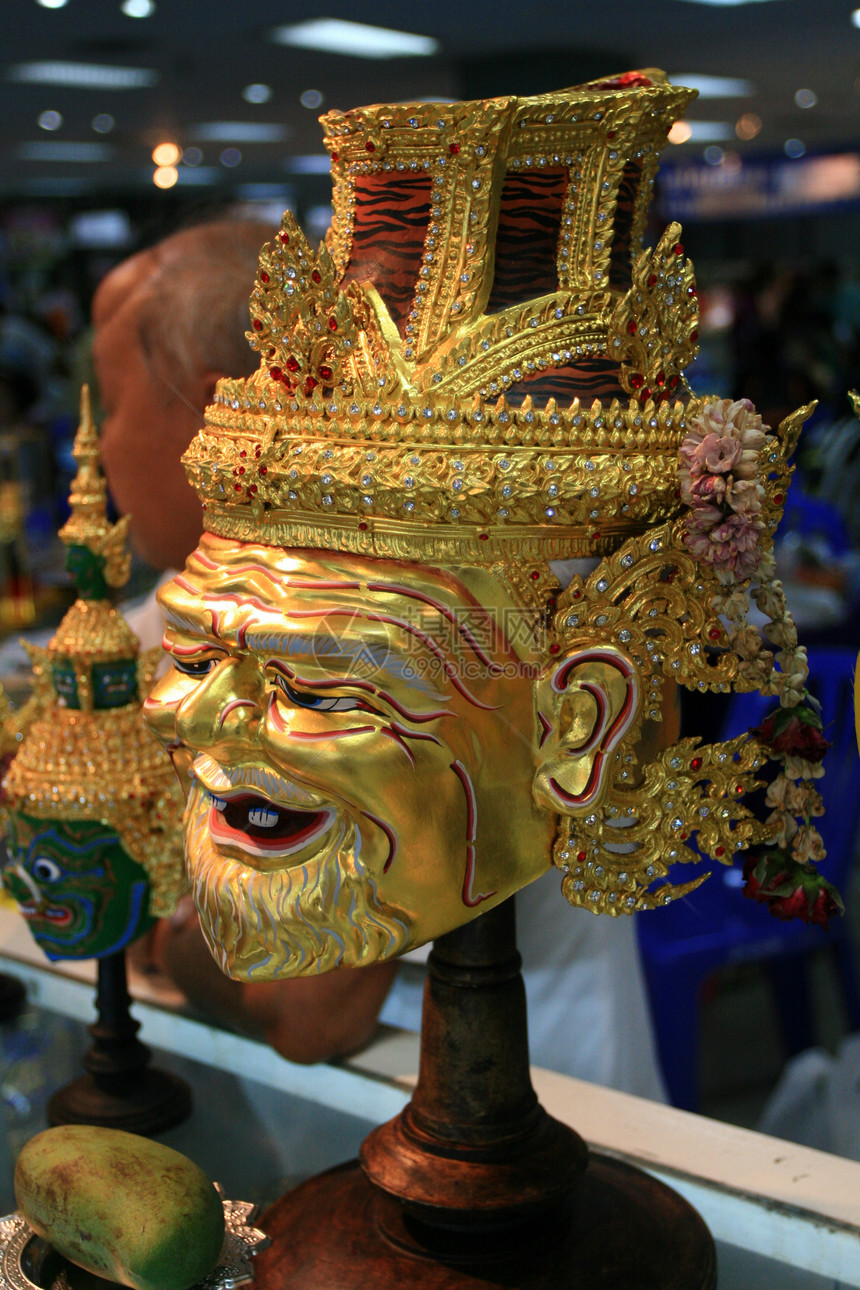 泰国Khon Masks微笑面具艺术家佛教徒艺术绿色装饰品裙子历史舞蹈家图片