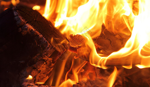 战火和火焰烧伤燃烧余烬木头图片