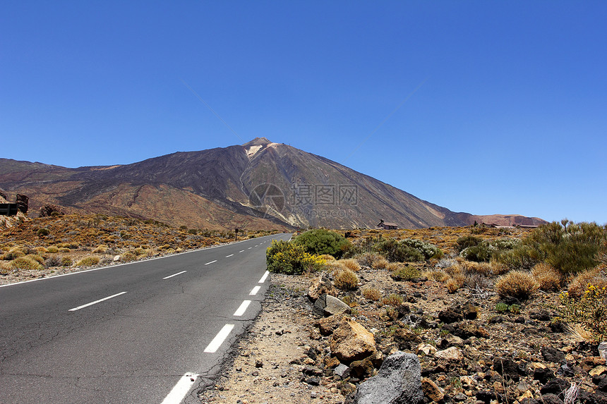 台德山或El Teide的锥火山休眠天空岩石泰德月球火山口火山蓝色顶峰刷子图片