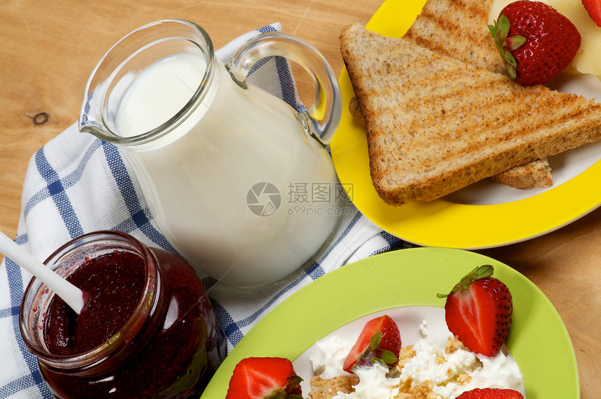 村早餐绿色水果纤维乡村谷物黄色燕麦牛奶豆腐食物图片