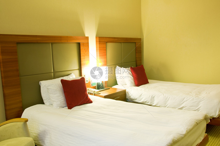 旅馆房间财富床垫旅行住房褐色客栈床单床头板灯光旅游图片
