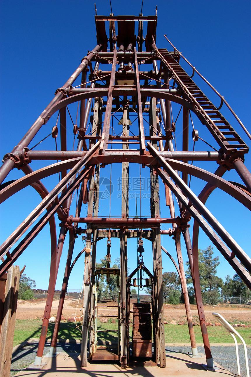 澳大利亚Cobar金矿纪念碑旅游采矿天眼科巴矿业展示公园煤矿工作历史图片