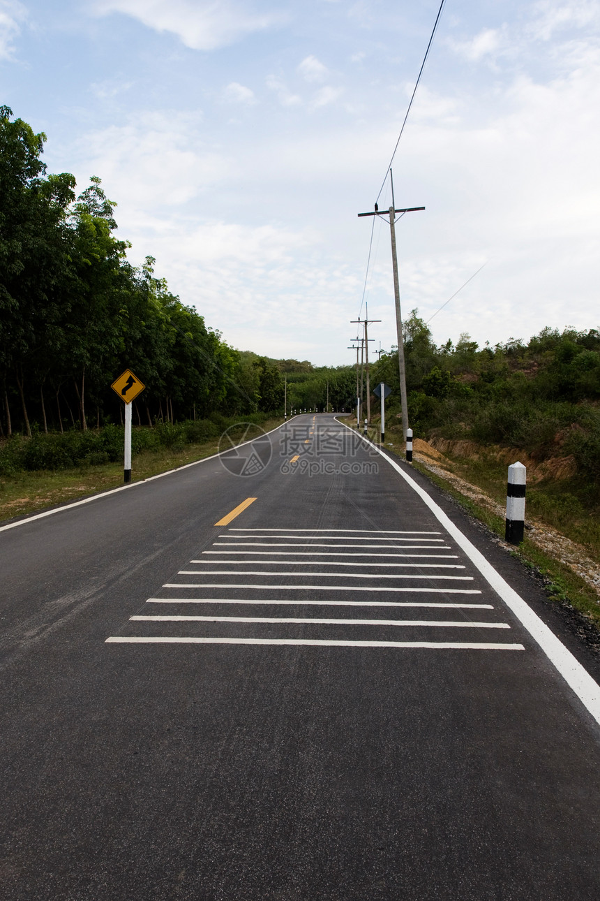 泰国刮风路交通草地乡村场地车道公园农场土地线条太阳图片