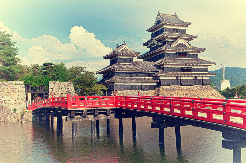 松本城堡建筑乌鸦旅游墙壁旅行蓝色天空世界建筑学防御图片