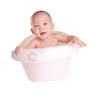 小男孩 小男孩 亚人可爱的婴儿 在浴盆洗澡浴缸女性孩子白色男生金发女儿背景图片