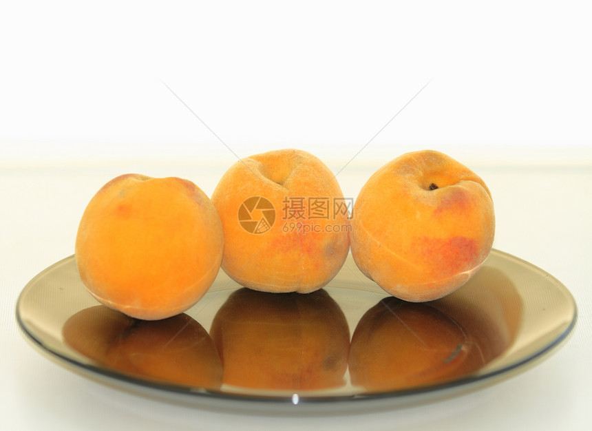 桃桃子甜点维生素食物草药白色图片