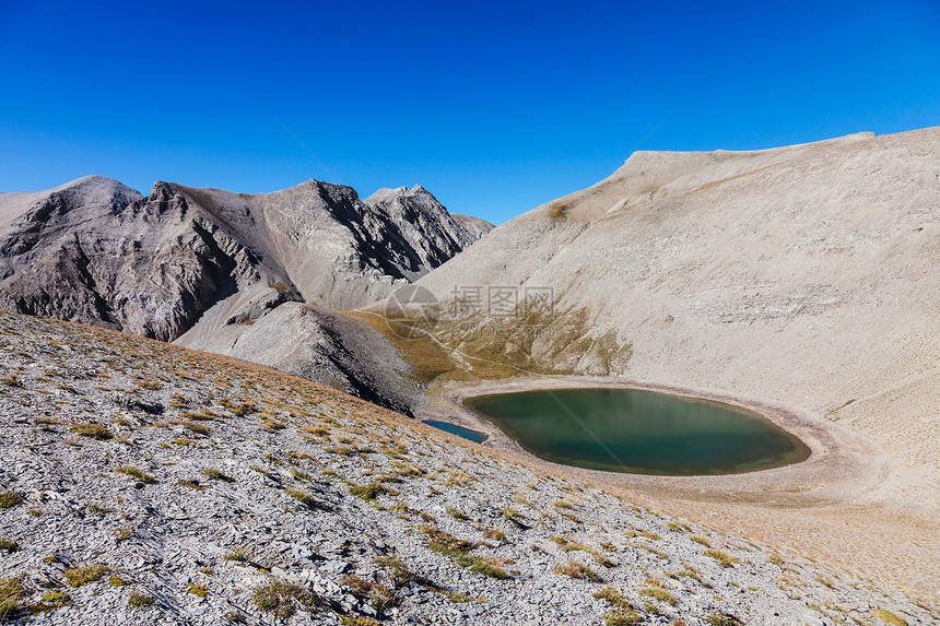 Garrets湖旅行蓝色天空风景反射环境高山岩石湖泊旅游图片