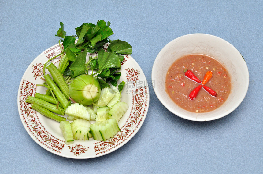 泰国辣椒酱和混合蔬菜图片