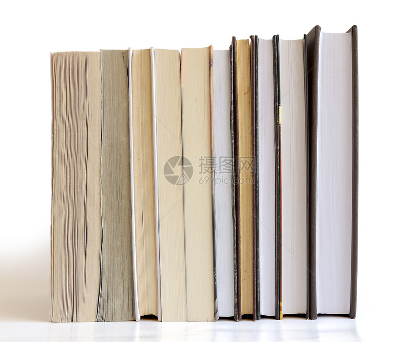排列的书本体积图书馆棕色教科书知识收藏精装阅读文学学习图片