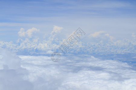 云上方的速度商业技术奢华引擎太阳航班天堂晴天货物图片