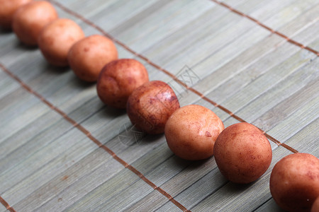 杏仁土豆排背景图片