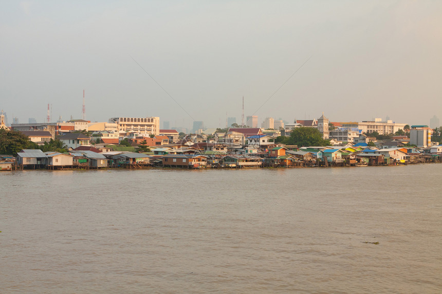 Chao Phraya河城市地标景观港口困惑交通码头酒店电缆建筑图片