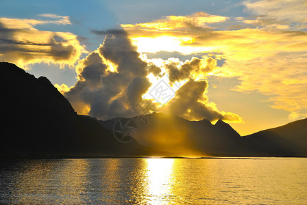 Lofoten 灯光杂技群岛表演背景图片