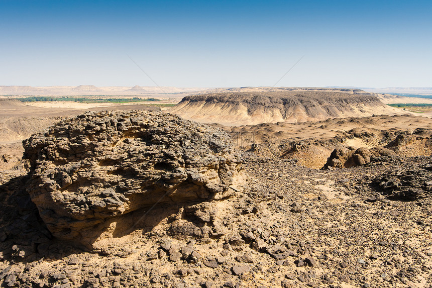 埃及黑沙漠沙漠黑色山脉编队岩石石头自然公园图片