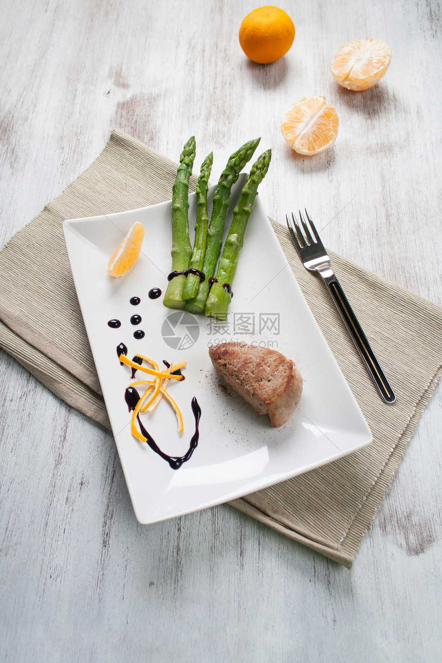 猪排和羊肉餐厅午餐橙子食物美食牛扒蔬菜盘子香醋猪肉图片