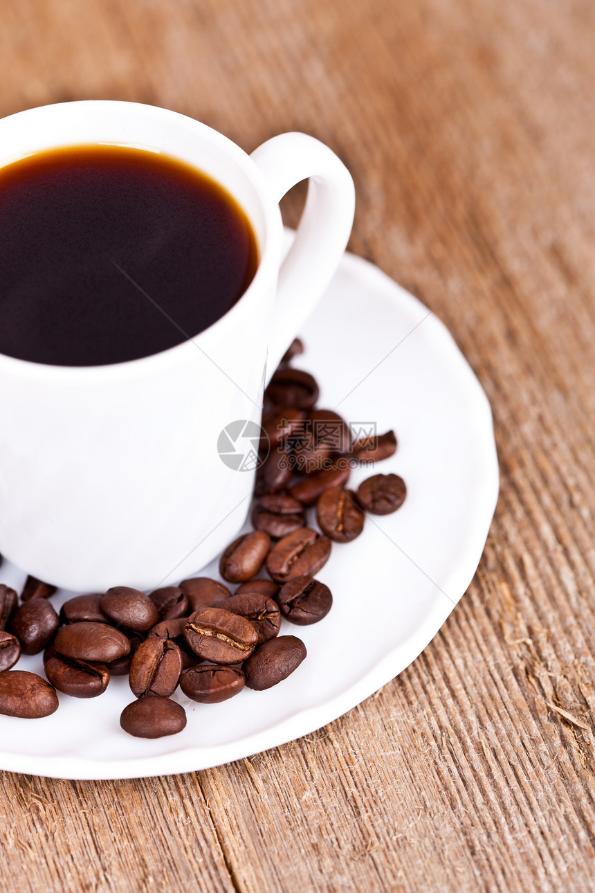 满杯咖啡黑色食物美食唤醒粮食酿造乡村白色棕色杯子图片