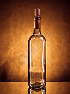 空酒瓶软木反射酒精调子饮料静物黄色瓶子棕色背景