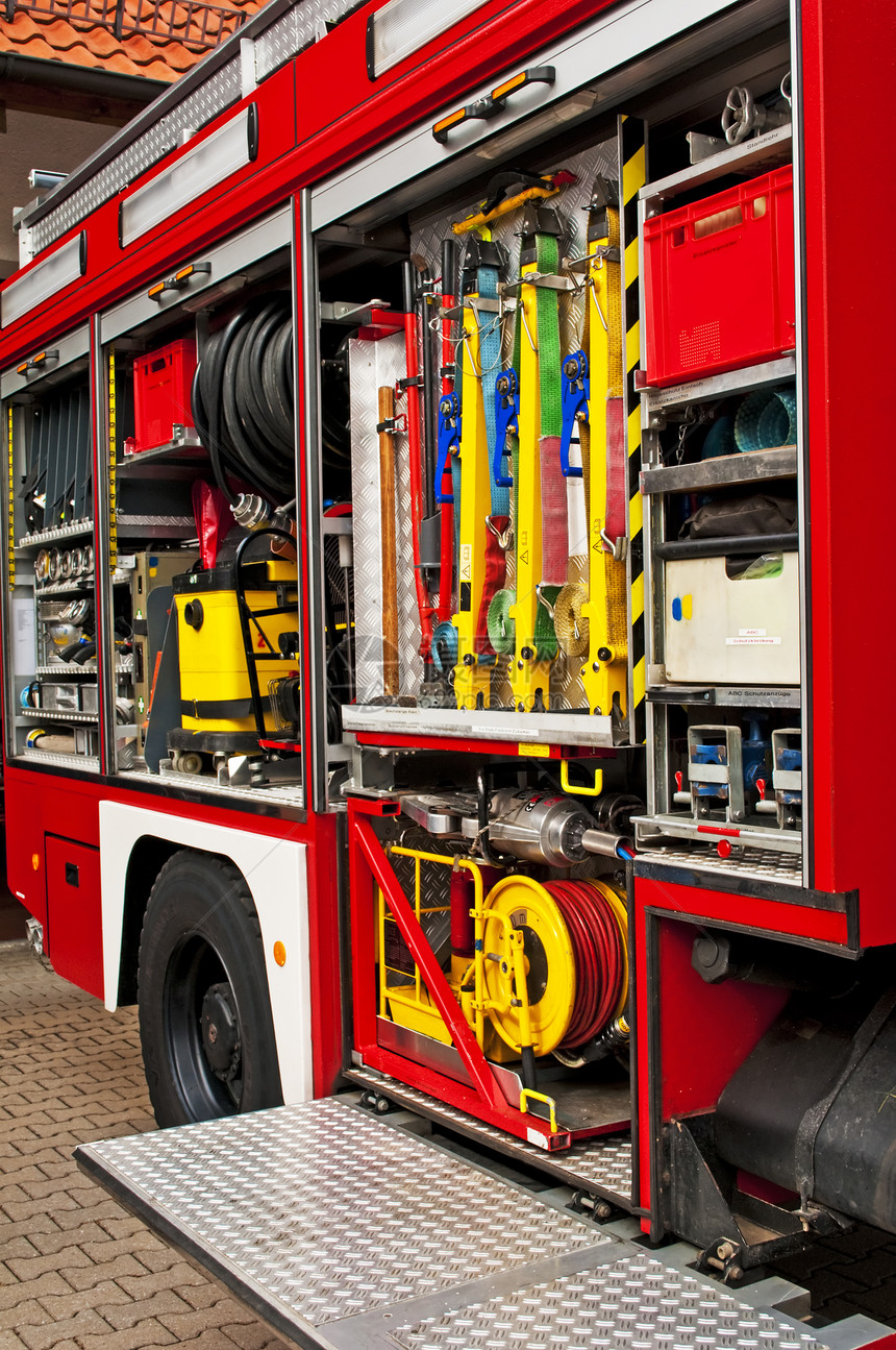 德国消防队机器乐器单位红色消防员工具紧迫感车辆技术装置图片