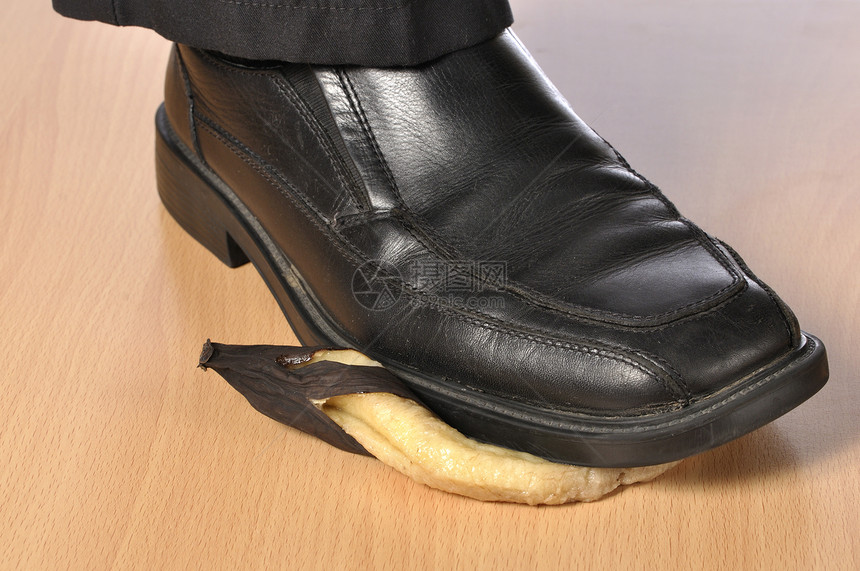 采取香蕉措施闭鞋粉碎皮革地面礼服商业风险黑色图片