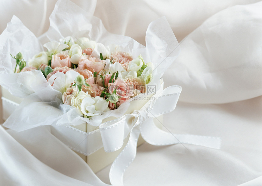 礼品盒叶子奢华图案新娘花瓣礼物婚姻花卉盒子念日图片