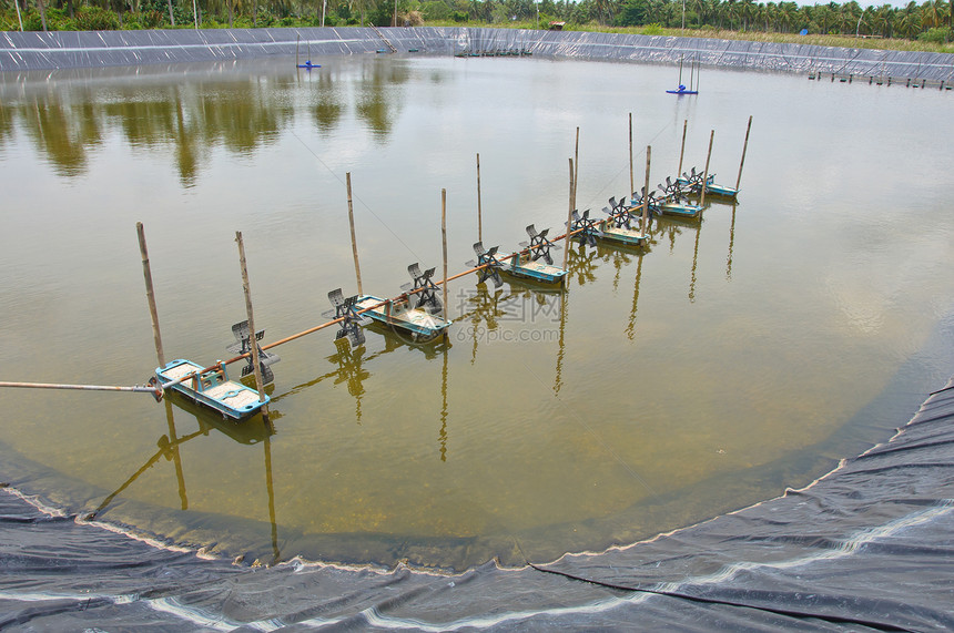 水中的通风涡轮机力量空气涡轮农民池塘流动乡村车轮建筑机器图片