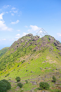 贝尔蒙特高山 中国南部有巨石顶峰草原山腰悬崖高地山麓山顶石头山坡首脑背景