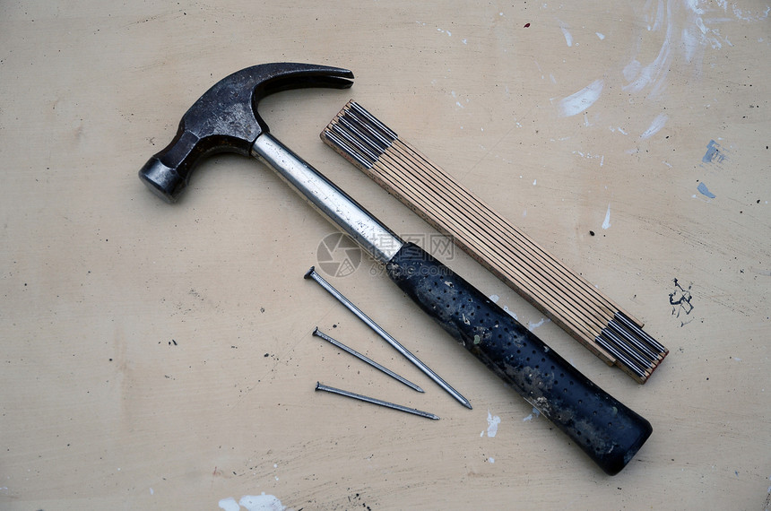 工具修复木头木匠维修指甲测量基准大锤工作台装修图片