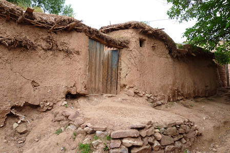 Clay Hovel 乌兹别克斯坦希萨尔山脉小屋高地房子茅屋山脉贫困黏土背景图片