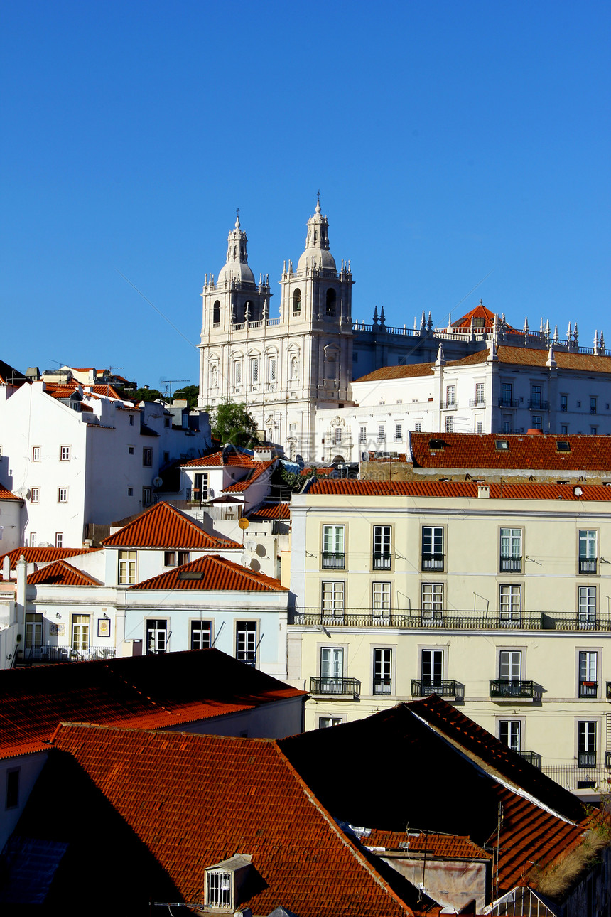 葡萄牙里斯本阿尔法马旅行全景日落历史性房子地标古董建筑学市中心教会图片