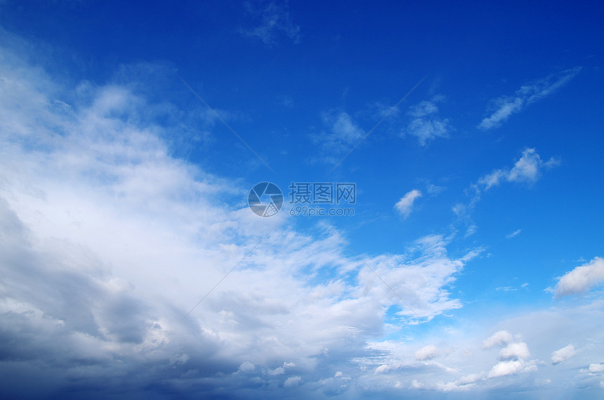 蓝蓝天空蓝色阴霾阳光天蓝色天气气候云景环境气氛沉淀图片