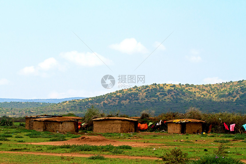 肯尼亚传统Masai村肯尼亚房屋村庄黏土建造草丛图片