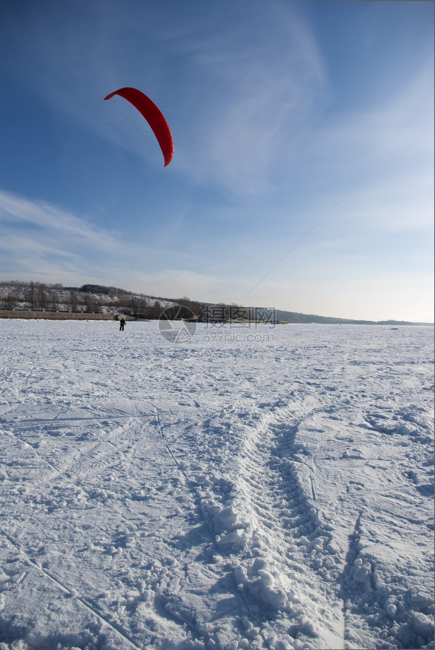 冬季风筝空气动作头盔速度天空冒险冲浪装备乐趣手雕图片