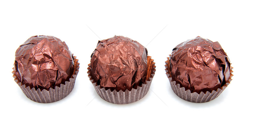 三个巧克力甜包图片