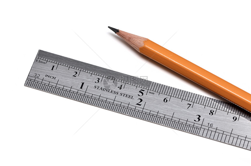 白上钢铁标尺和木铅笔线条测量磁带数字图纸毫米厘米金属项目尺寸图片