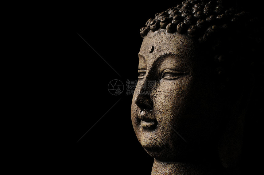 黑色背景的佛佛冥想文化智慧雕像宗教禅意图片
