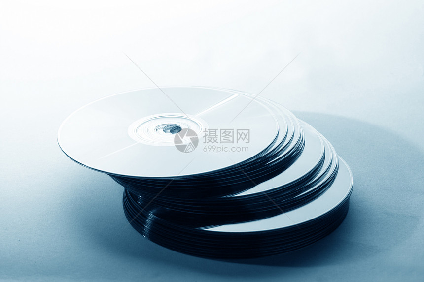 孤立的 cd 磁盘光谱贮存数据袖珍记录烧伤白色光学彩虹技术图片