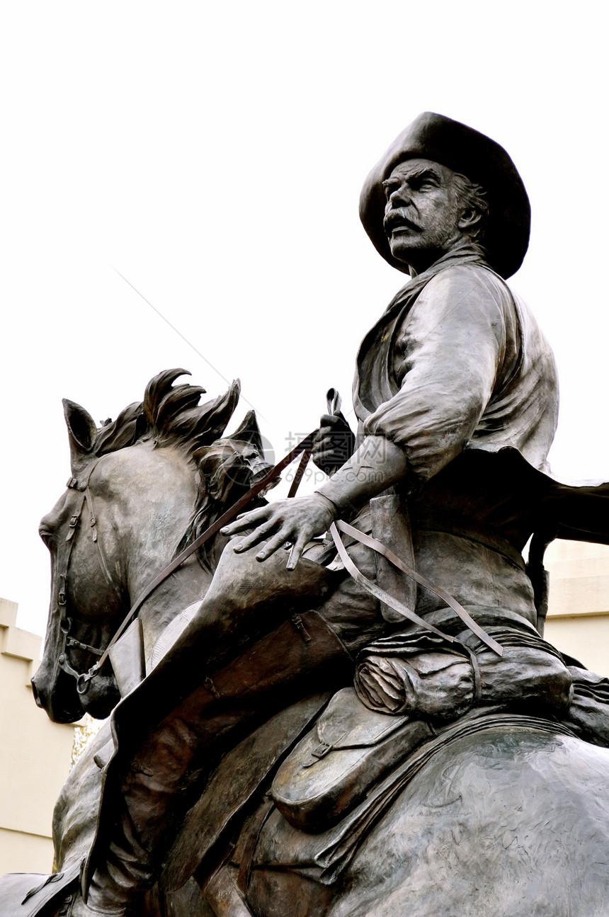 瓦科雕像人骑马艺术品青铜雕塑男人骑士图片