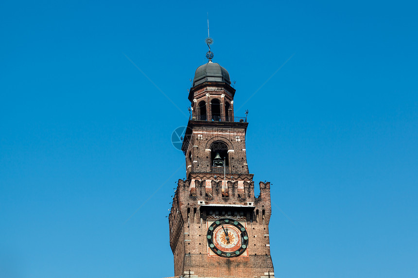 意大利伦巴迪米兰斯福尔泽斯科城堡时钟塔图片
