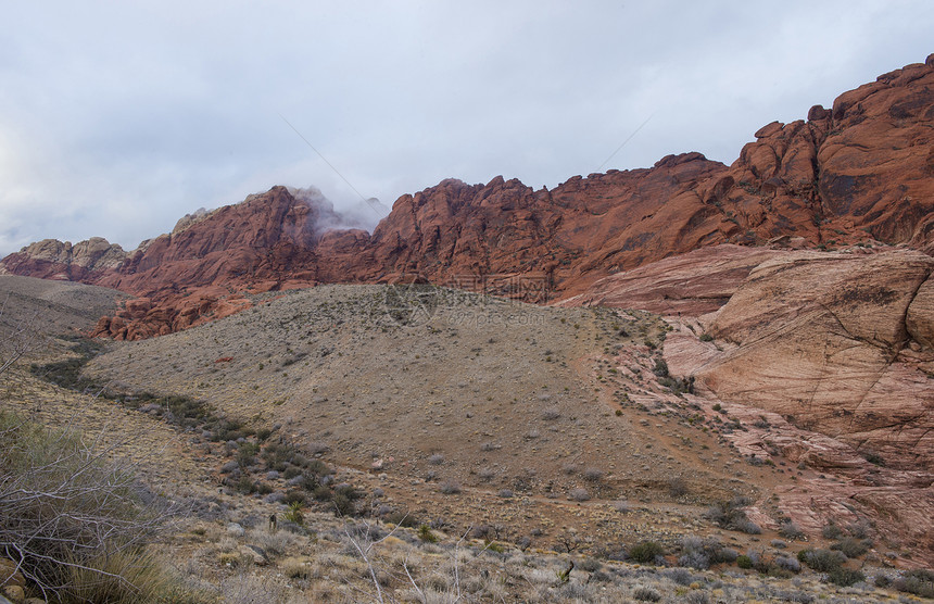 内华达州红岩峡谷戏剧性沙漠爬坡全景地质学悬崖红色公园编队风景图片