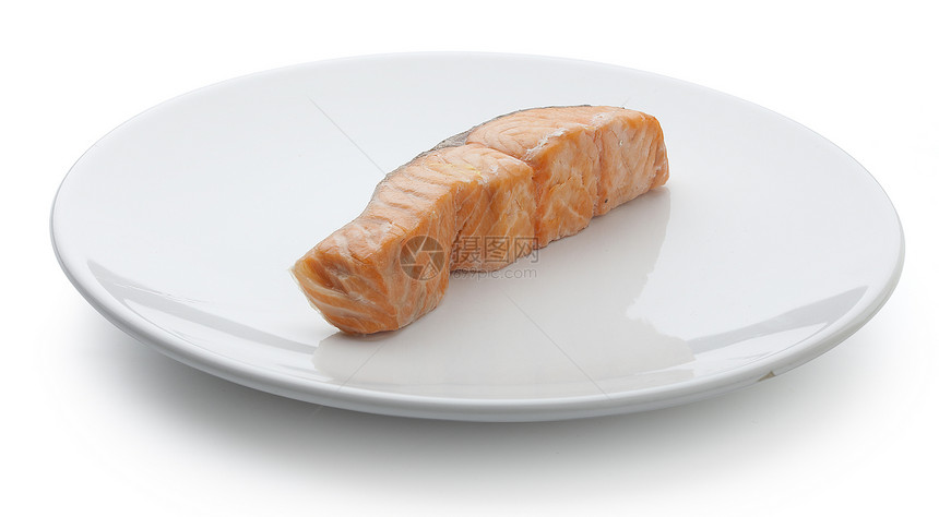 蒸蒸鲑鱼鱼片鳟鱼白色红色盘子食物图片