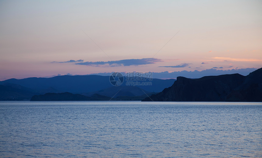 克里米亚黑海日落地平线海景天空场景风景粉色海洋蓝色航海图片