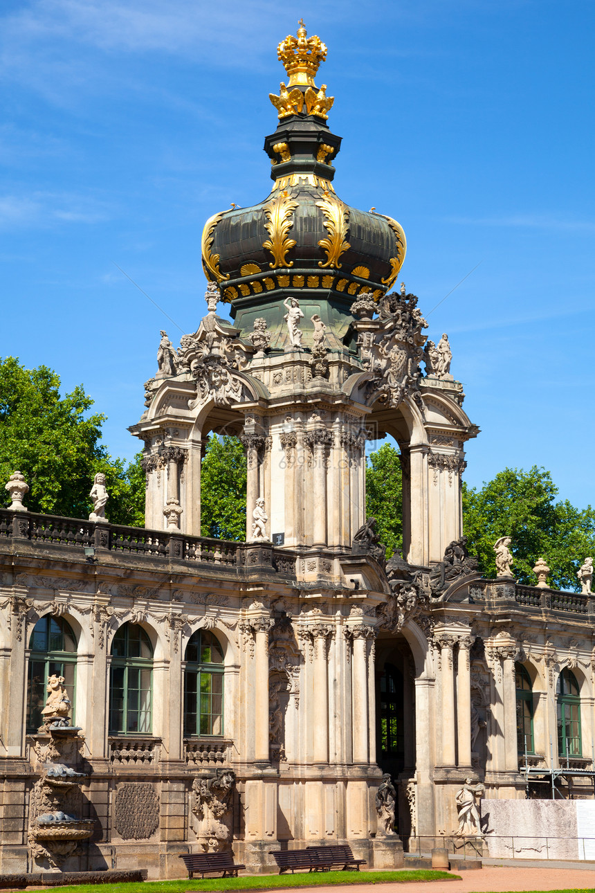 德国东部德累斯顿的兹温格尔宫殿 建于罗科图片