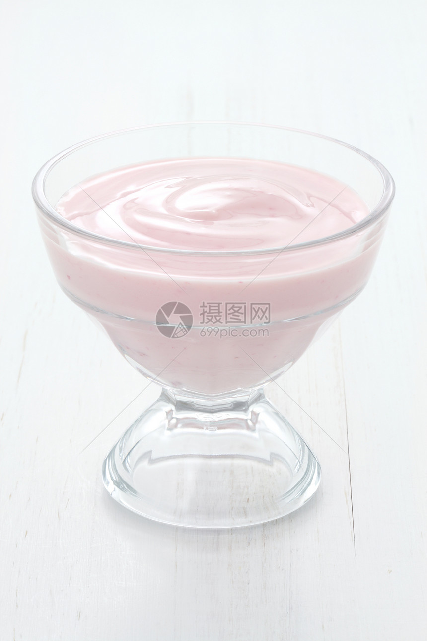 新鲜草莓酸奶美食奶制品香草小吃食物营养圣代冰淇淋酸奶霜冻图片