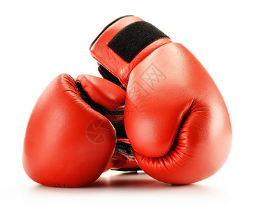 白色上隔离的红皮拳击手套竞赛皮革运动训练斗争红色力量背景图片