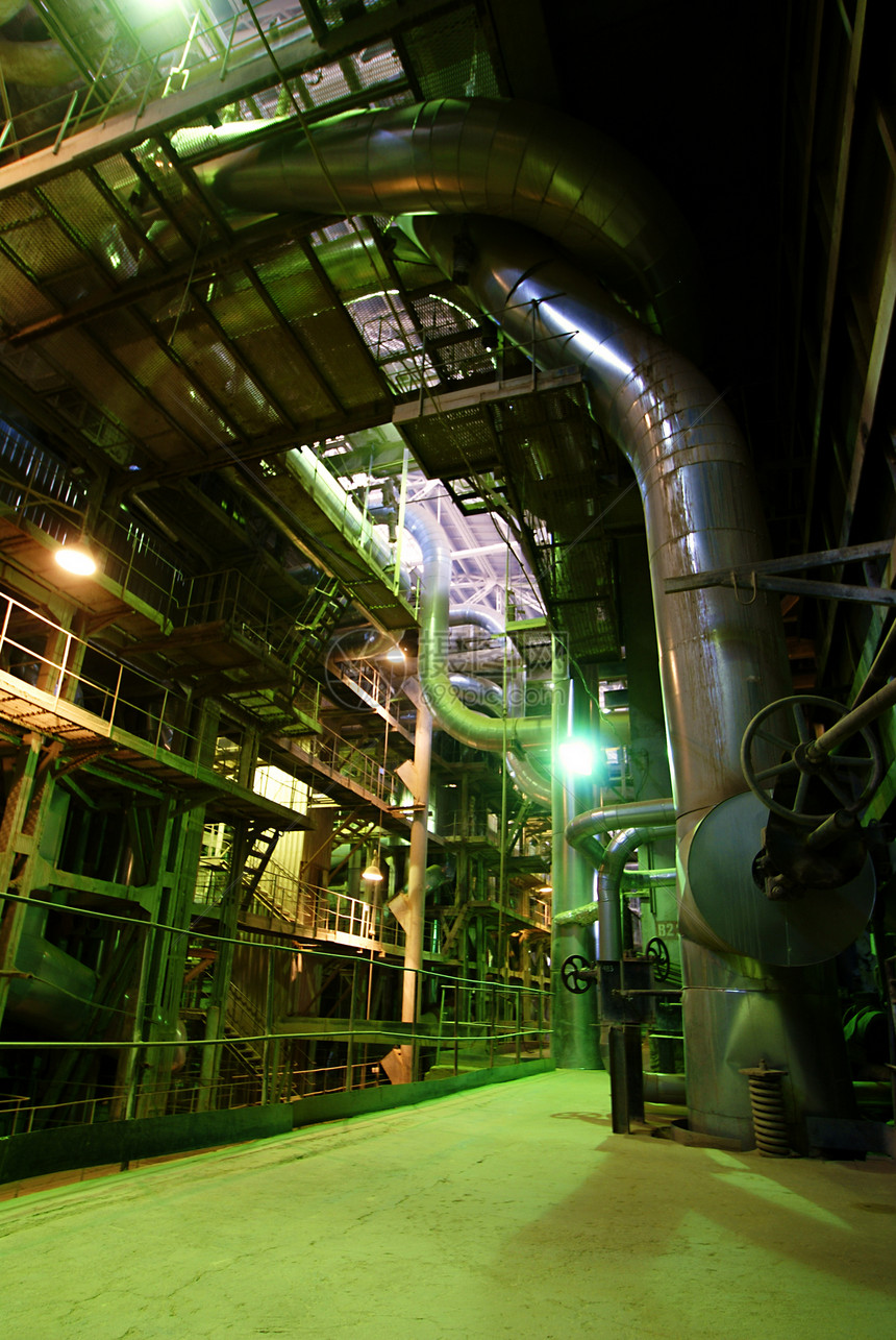 在现代工业中发现的设备 电缆和管道实验工厂压力计机械管子蒸汽机器工程师工程实验室图片