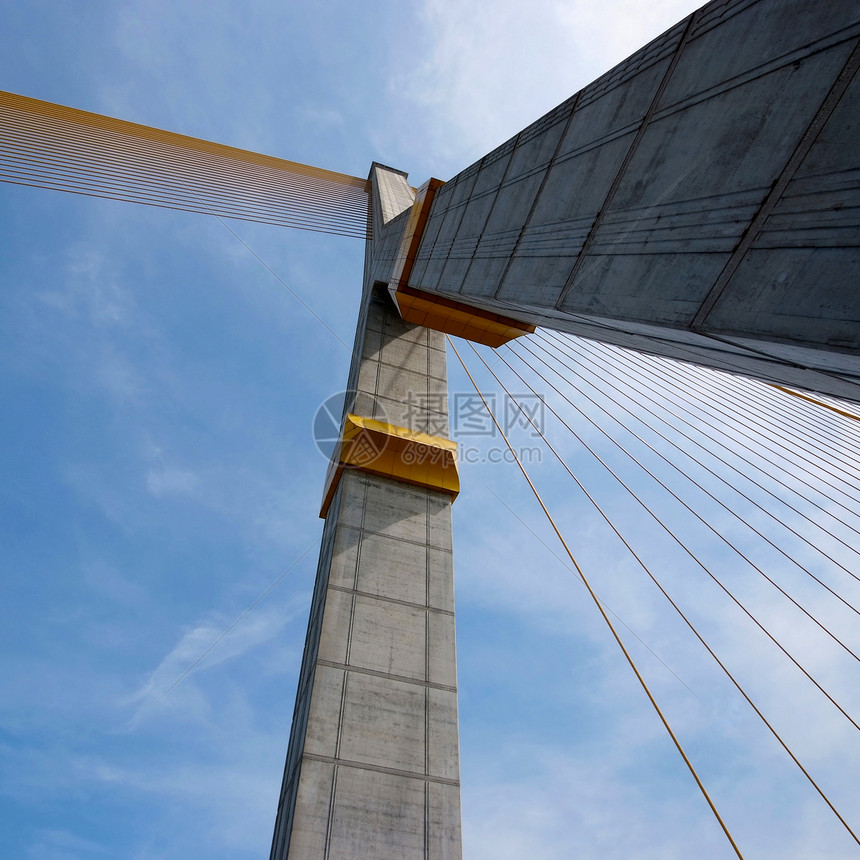 拉马8号巨型龙桥金属运输构造游客基础设施戒指天空旅行城市景观图片