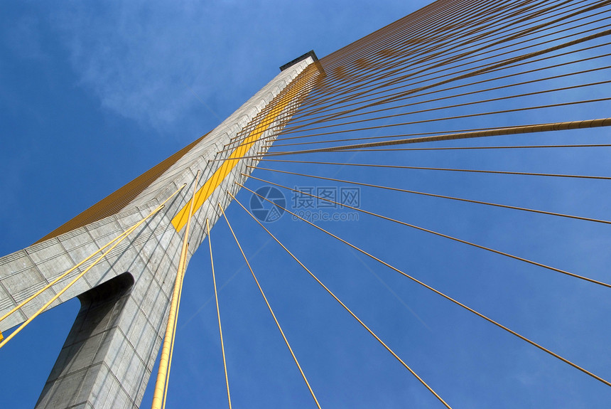 拉马8号巨型龙桥运输工程游客交通柱子建筑学天空旅行构造电缆图片