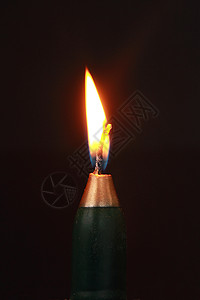 一公升的瓶装蜡烛火焰瓶子生日庆典灯芯背景图片